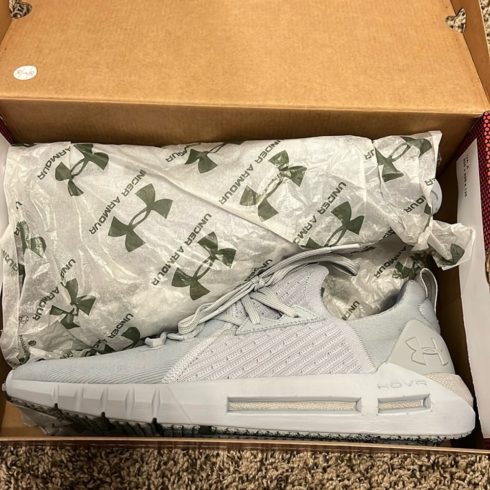 MENS UA